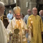 Mgr Dimitrios lors de la divine liturgie qui a précédé l'Assemblée générale du Vicariat orthodoxe le 20 juin 2026