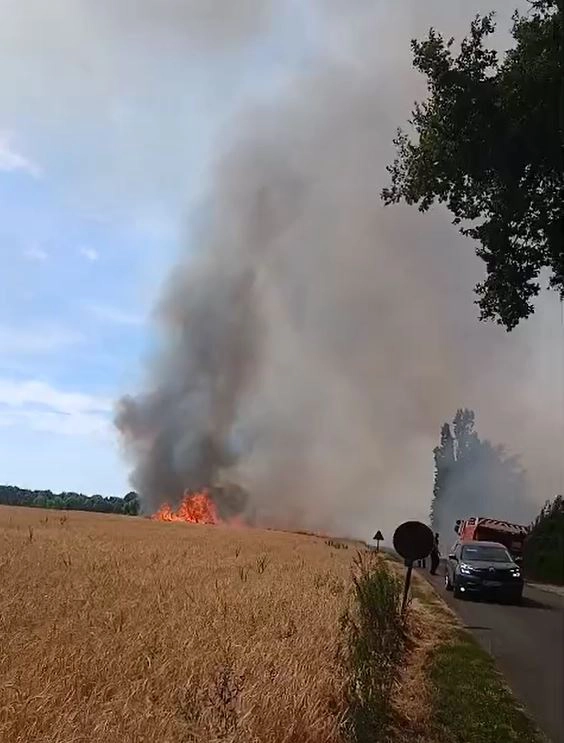 Incendie du champ devant l’église Notre Dame de Kazan en 2026