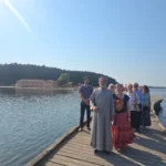 passerelle menant à l'ile de Zvernec
